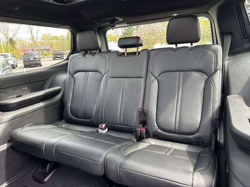 New 2026 Jeep Grand Wagoneer Limited AWD/4WD image 16