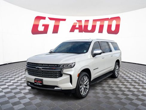 Used 2021 Chevrolet Suburban Premier AWD/4WD image 2