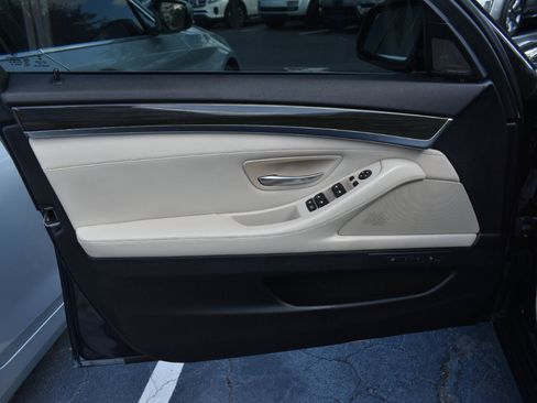 Used 2015 BMW 550i Sedan image 33