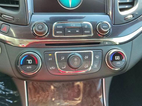 Used 2015 Chevrolet Impala LTZ image 20