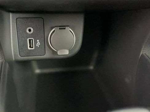 New 2025 Nissan Kicks Play S FWD image 19