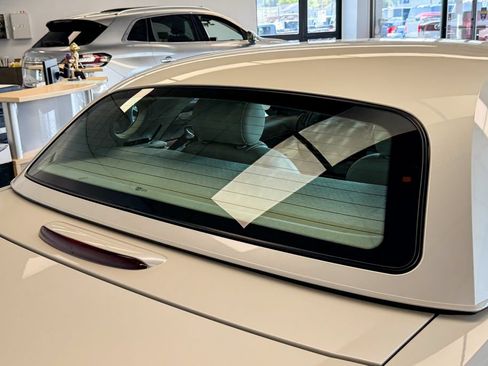 Used 2005 Ford Thunderbird 50th Anniversary RWD image 24