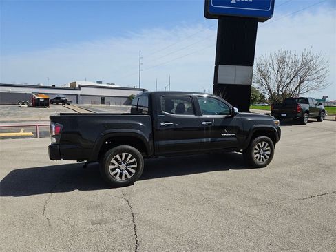 Used 2023 Toyota Tacoma Limited image 9