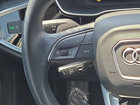 Used 2025 Audi Q3 2.0T Premium AWD/4WD image 19