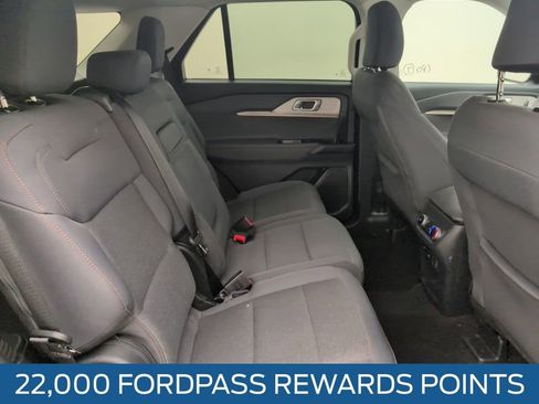 Used 2025 Ford Explorer Active image 19