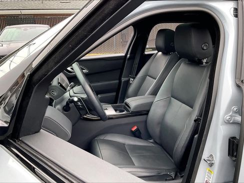 Used 2025 Land Rover Range Rover Velar Dynamic SE image 25