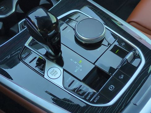 Certified 2022 BMW X7 M50i image 26