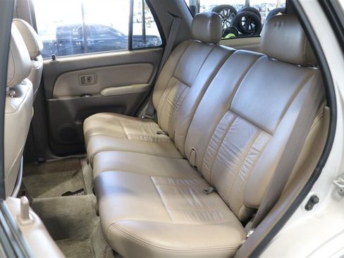 Used 2000 Toyota 4Runner Limited AWD/4WD image 93
