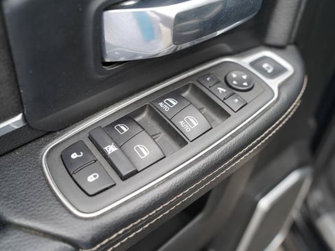 Used 2022 RAM 3500 Laramie AWD/4WD image 28