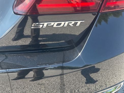 Used 2016 Honda Accord Sport image 6