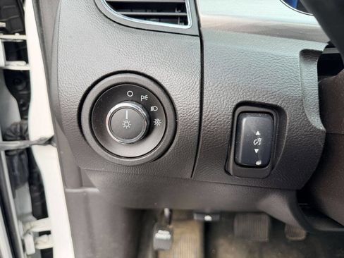 Used 2018 Ford Taurus SEL w/ Equipment Group 201A image 13