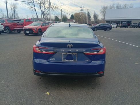 Used 2025 Toyota Camry LE w/ Convenience Package AWD/4WD image 6