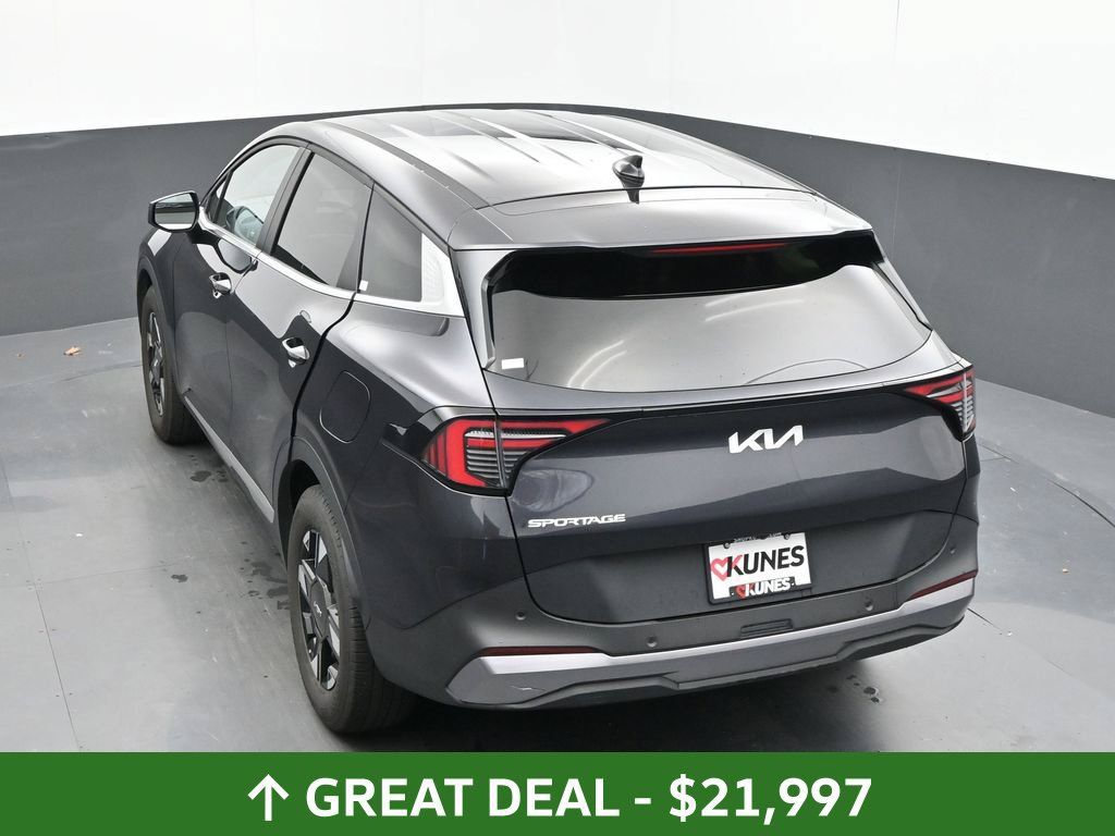 Used 2026 Kia Sportage LX FWD image 43