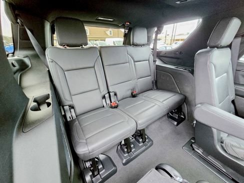 Used 2023 Chevrolet Tahoe LT w/ LT Signature Package image 34