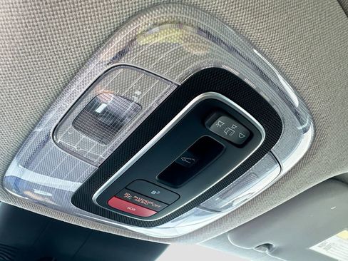 Used 2024 Hyundai Elantra Limited FWD image 20