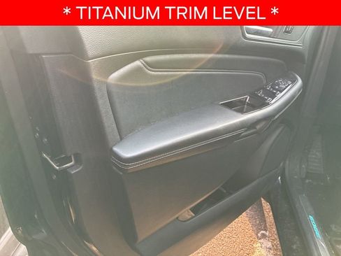 Used 2018 Ford Edge Titanium w/ Equipment Group 301A image 11