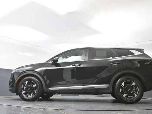 Used 2026 Kia Sportage LX FWD image 53