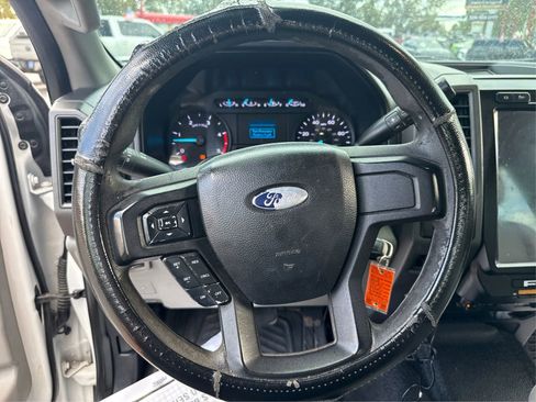 Used 2018 Ford F250 XL w/ Power Equipment Group AWD/4WD image 16