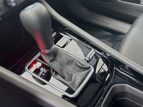 New 2026 Jeep Compass Latitude image 16