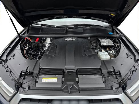 Used 2018 Audi Q7 3.0T Prestige image 9