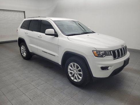Used 2022 Jeep Grand Cherokee Laredo E AWD/4WD image 11