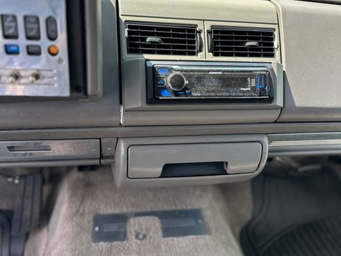 Used 1994 GMC Sierra 1500 2WD Extended Cab image 16
