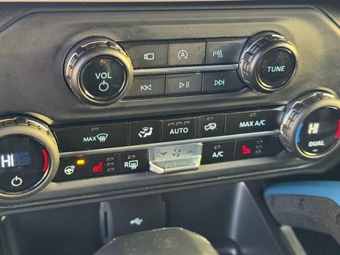 Used 2024 Ford Bronco Wildtrak image 22