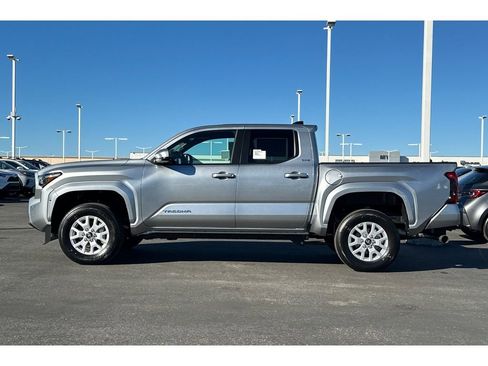 New 2026 Toyota Tacoma SR5 image 7