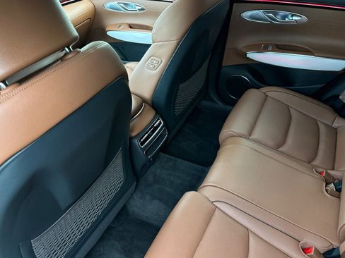 Used 2026 Genesis GV70 2.5T Advanced image 13