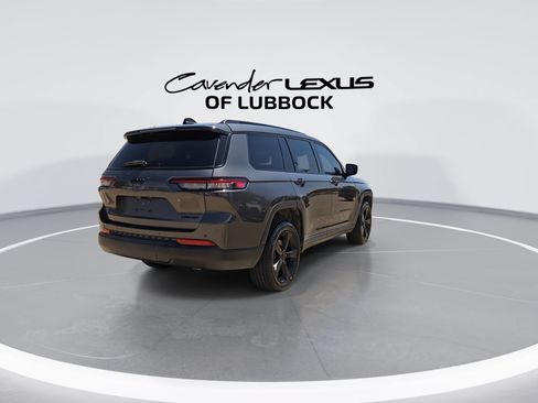 Used 2023 Jeep Grand Cherokee L Limited w/ Black Appearance Package AWD/4WD image 8