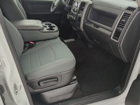 Used 2017 RAM 1500 Express w/ Express Value Package image 35