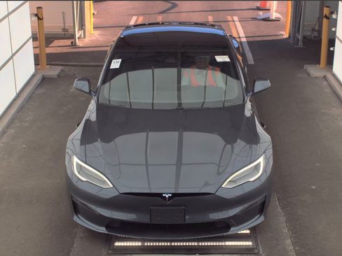 Used 2021 Tesla Model S Plaid AWD/4WD image 2