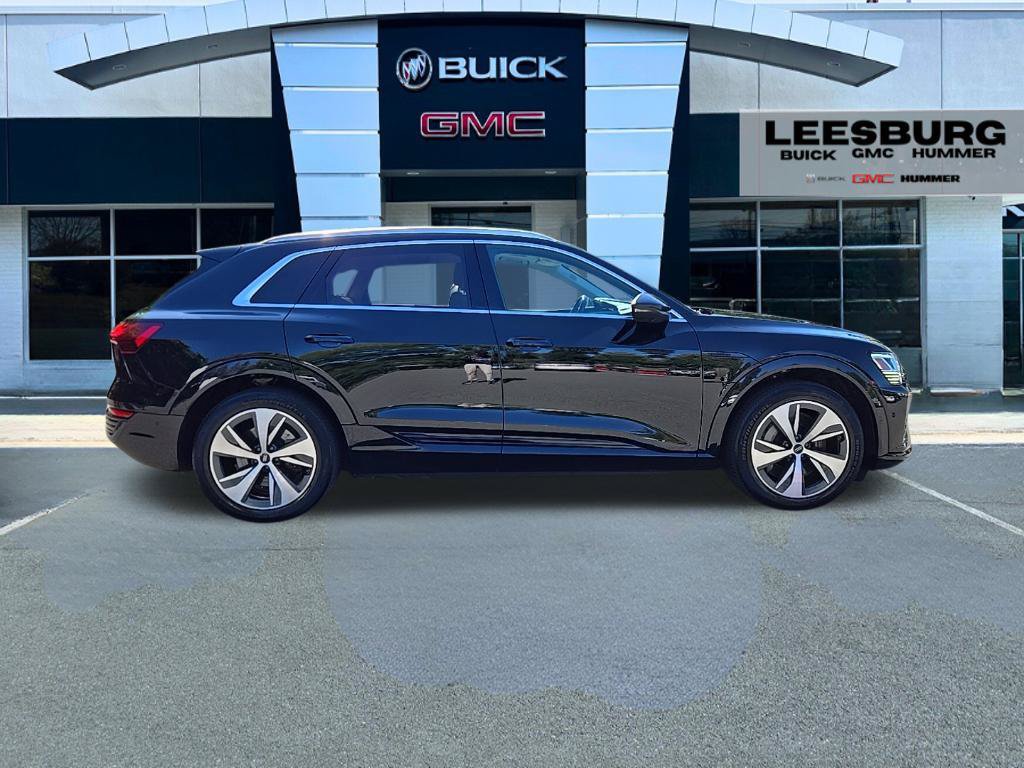 Used 2024 Audi Q8 e-tron Premium Plus w/ Premium Plus Package AWD/4WD image 8