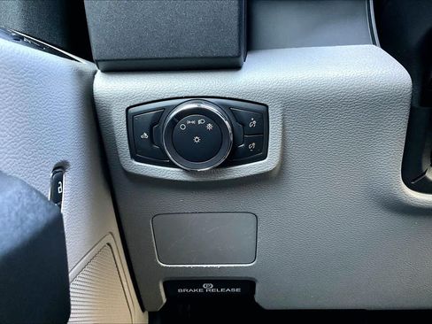 Used 2019 Ford F250 XL w/ STX Appearance Package RWD image 32