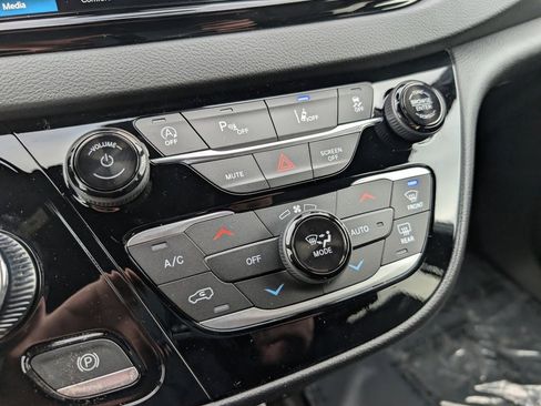 New 2026 Chrysler Voyager LX image 27