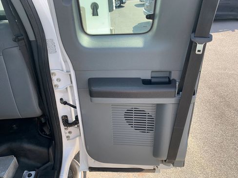 Used 2016 Ford F550 4x4 SuperCab Super Duty image 25