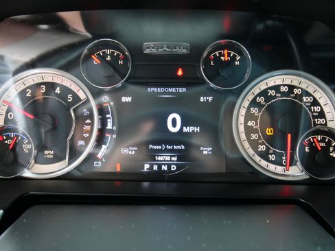 Used 2015 RAM 2500 Laramie w/ Convenience Group AWD/4WD image 27