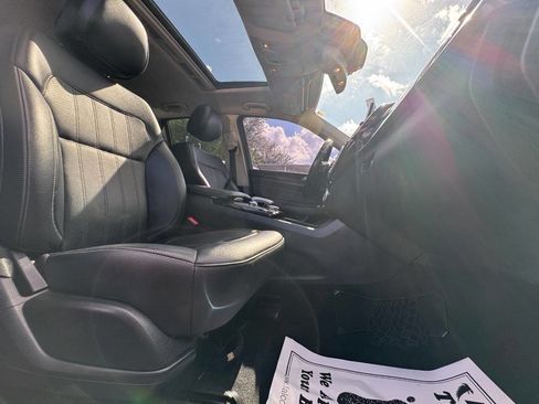 Used 2016 Mercedes-Benz GLE 350 w/ Premium Package image 23