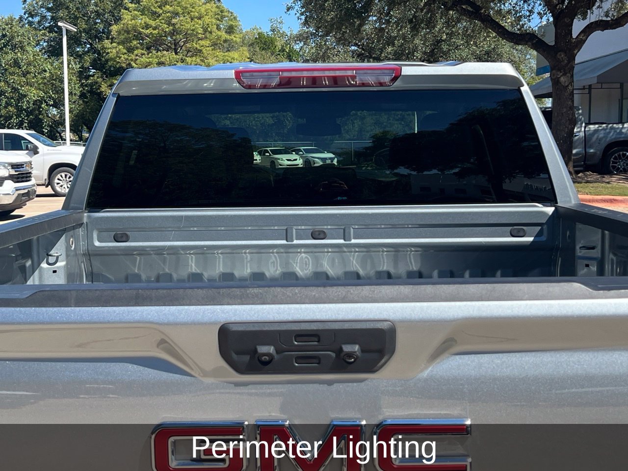 Used 2025 GMC Sierra 1500 SLT RWD image 21