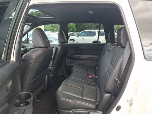 Used 2023 Honda Passport TrailSport image 11