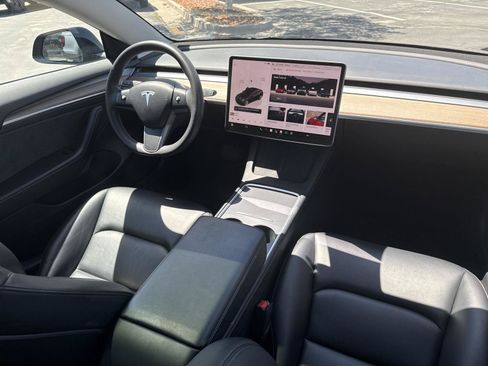 Used 2023 Tesla Model 3 Standard Range RWD image 26