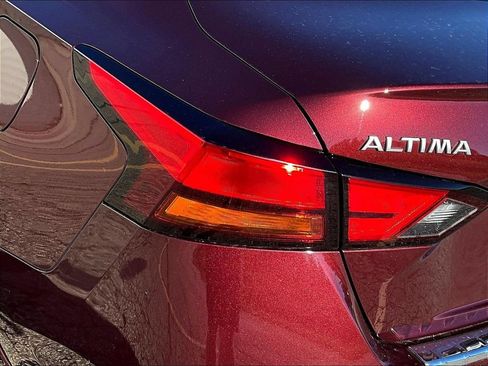 Used 2023 Nissan Altima 2.5 SV AWD/4WD image 25