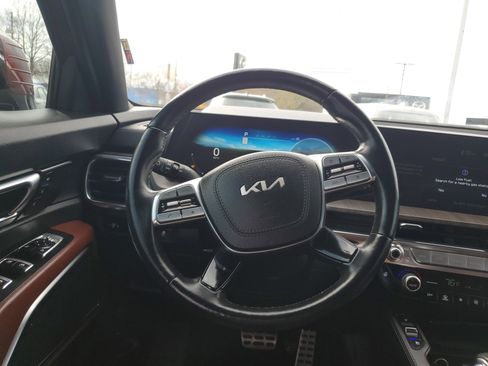 Used 2024 Kia Telluride SX image 17