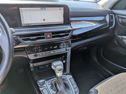 Used 2024 Kia Seltos S FWD image 23