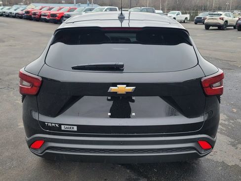 New 2026 Chevrolet Trax LS w/ LS Convenience Package image 10