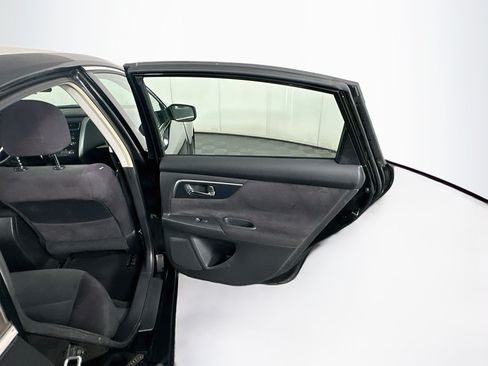 Used 2013 Nissan Altima 2.5 S FWD image 26