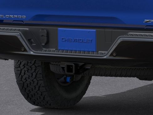 New 2026 Chevrolet Colorado ZR2 w/ Technology Package AWD/4WD image 14