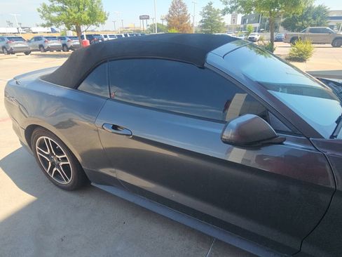 Used 2016 Ford Mustang Premium RWD image 14