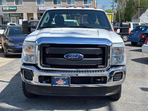 Used 2016 Ford F250 XL w/ XL Appearance Package image 2