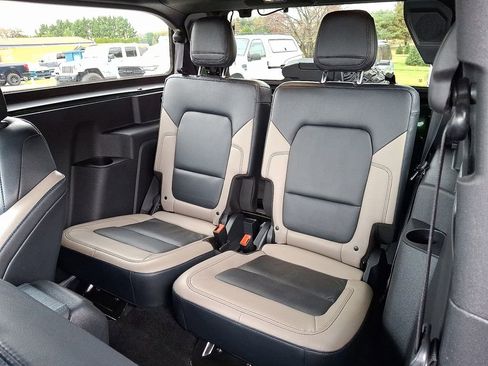 Certified 2024 Ford Bronco Wildtrak image 10